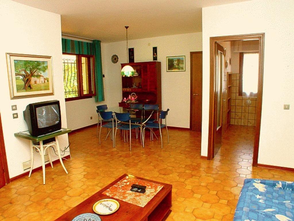 Lignano Riviera With Fireplace & Air Conditioning Lignano Sabbiadoro Exteriör bild