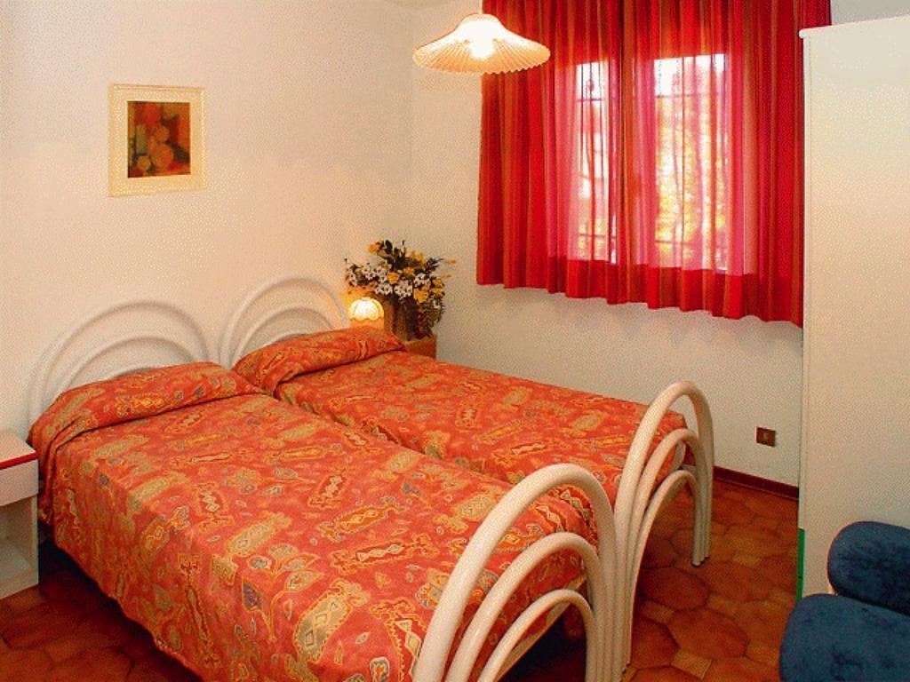 Lignano Riviera With Fireplace & Air Conditioning Lignano Sabbiadoro Exteriör bild
